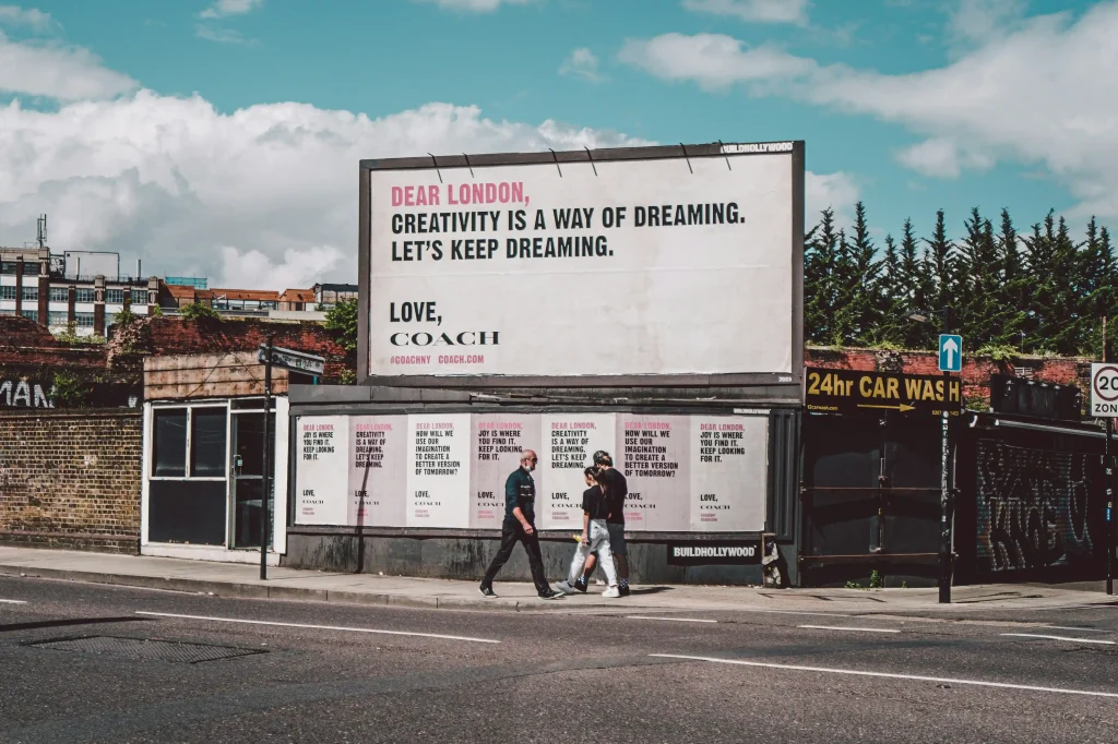 Billboard untuk iklan